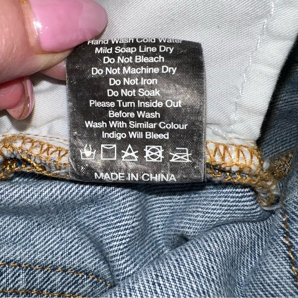 The People Vs Distressed High Rise Cropped Jeans Sz 8 - Picture 9 of 14